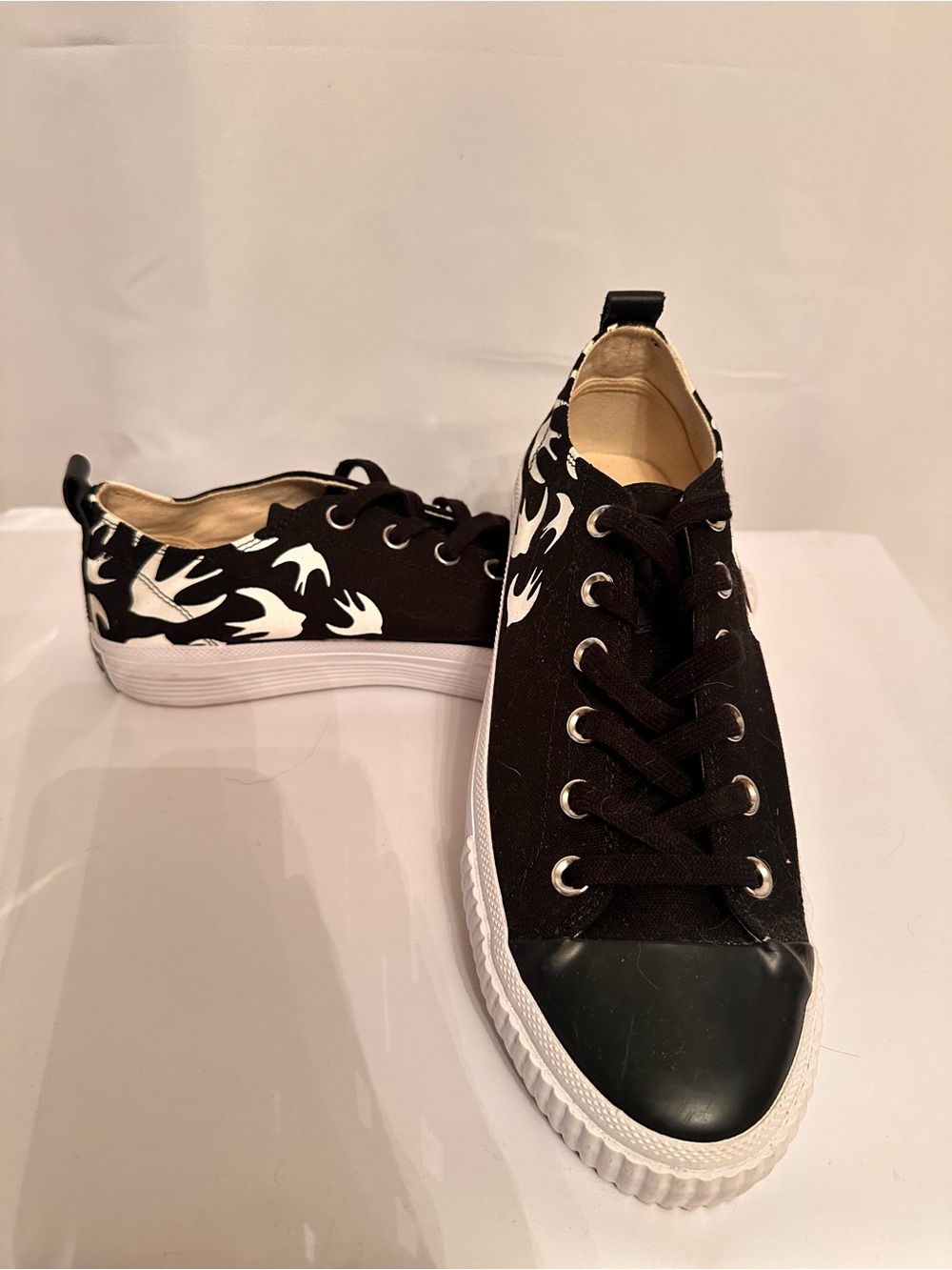 NWOT McQ (Alexander McQueen) Black Canvas Low-Top Sneakers with White Bird Print